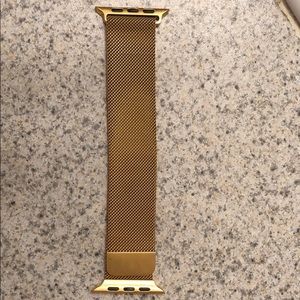 Apple Watch gold milanese loop
